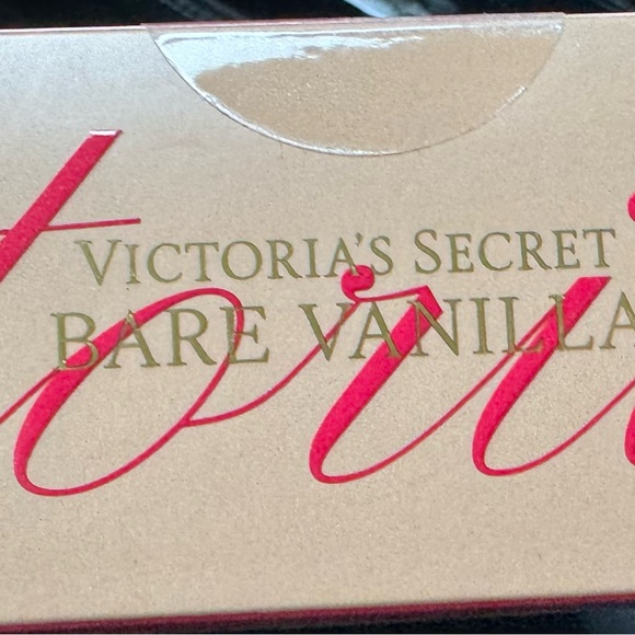Victoria's Secret Bare Vanilla Fragrance Mist & Lotion Set - Gold and Black - Picture 3 of 3